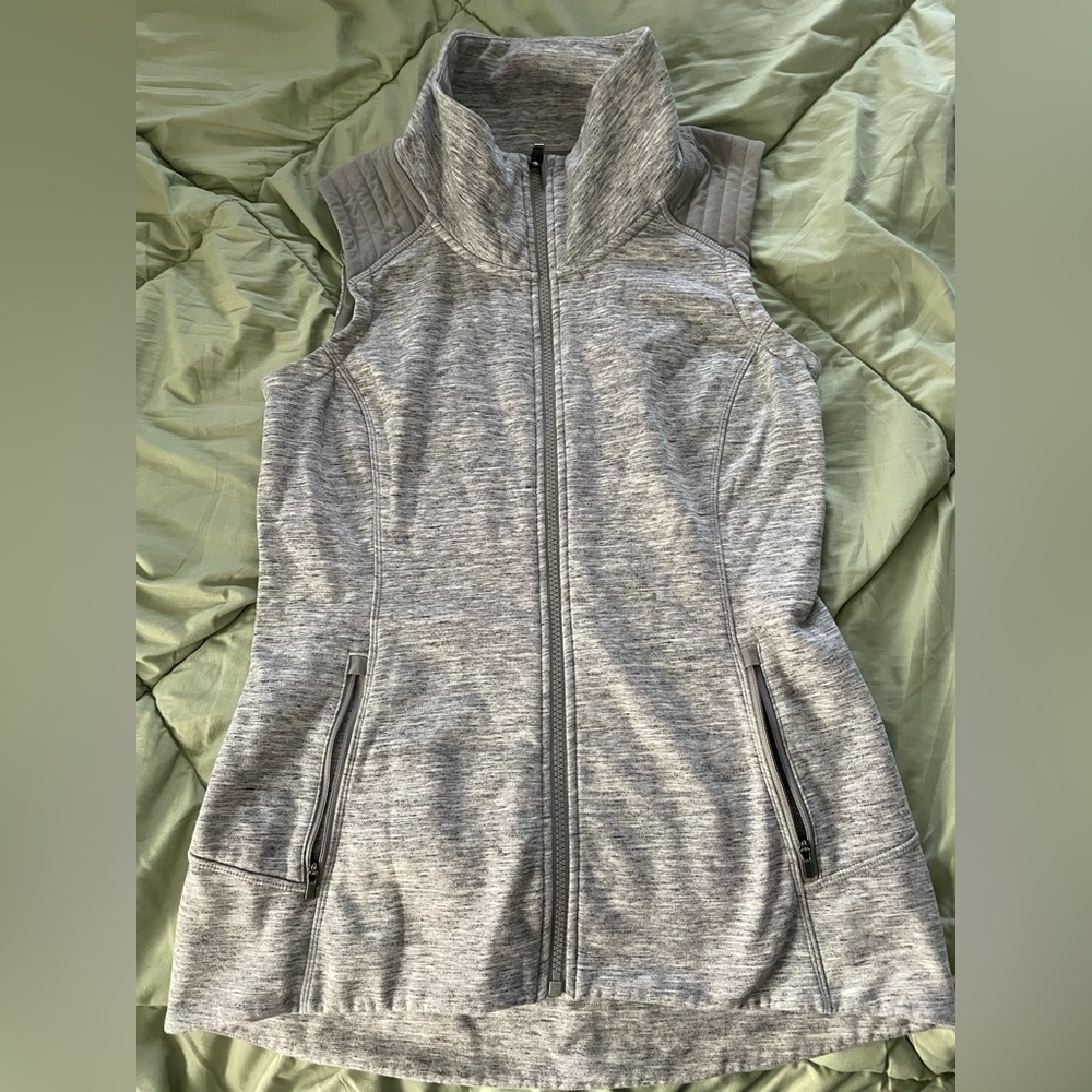 Athleta vest